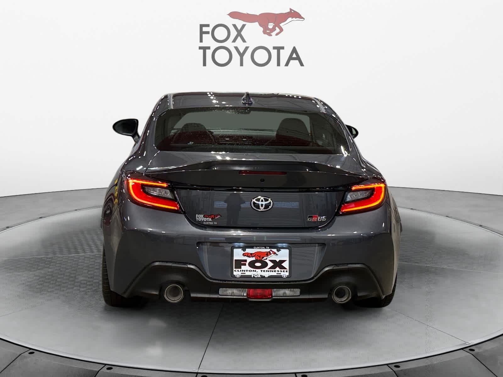 2026 Toyota GR86 Premium MT