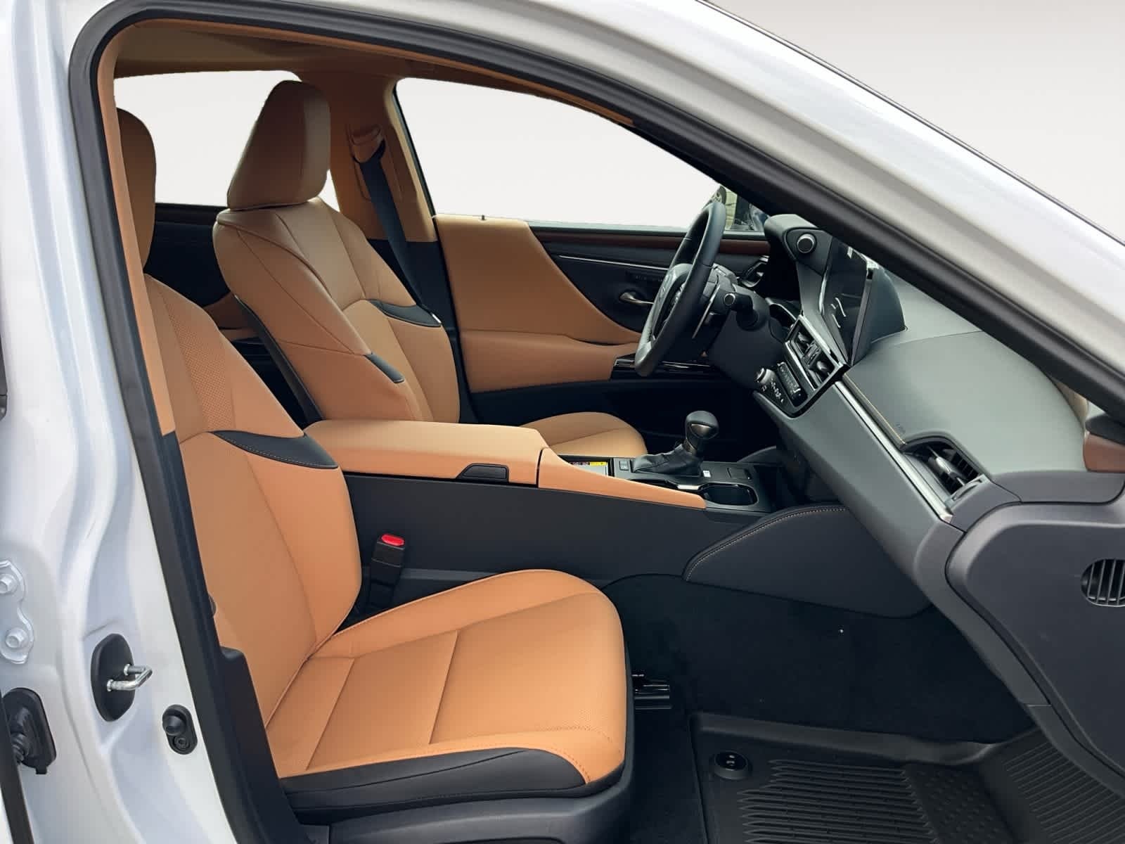 2025 Lexus ES HYBRID ES 300h F SPORT DESIGN