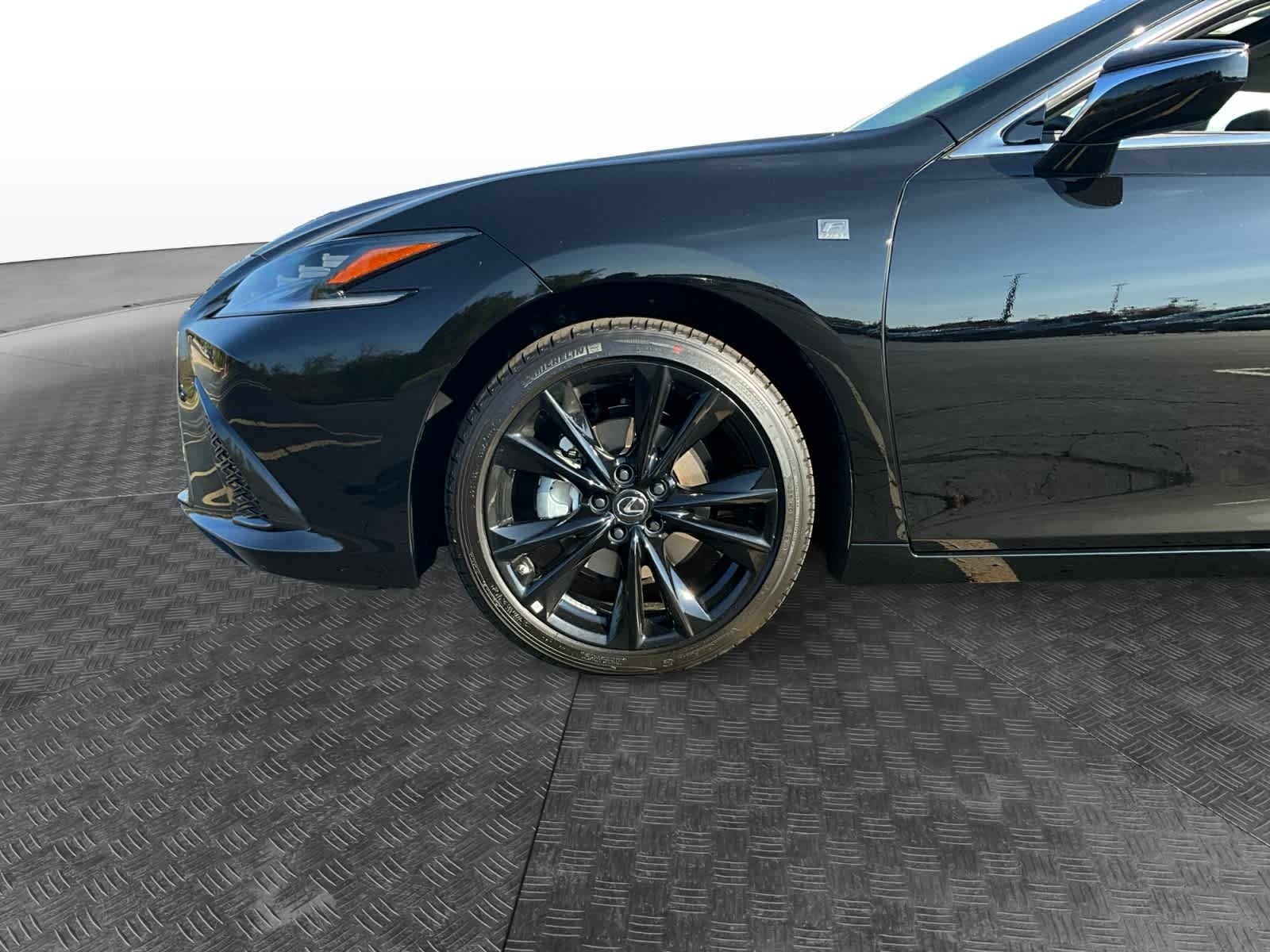 2025 Lexus ES HYBRID ES 300h F SPORT DESIGN