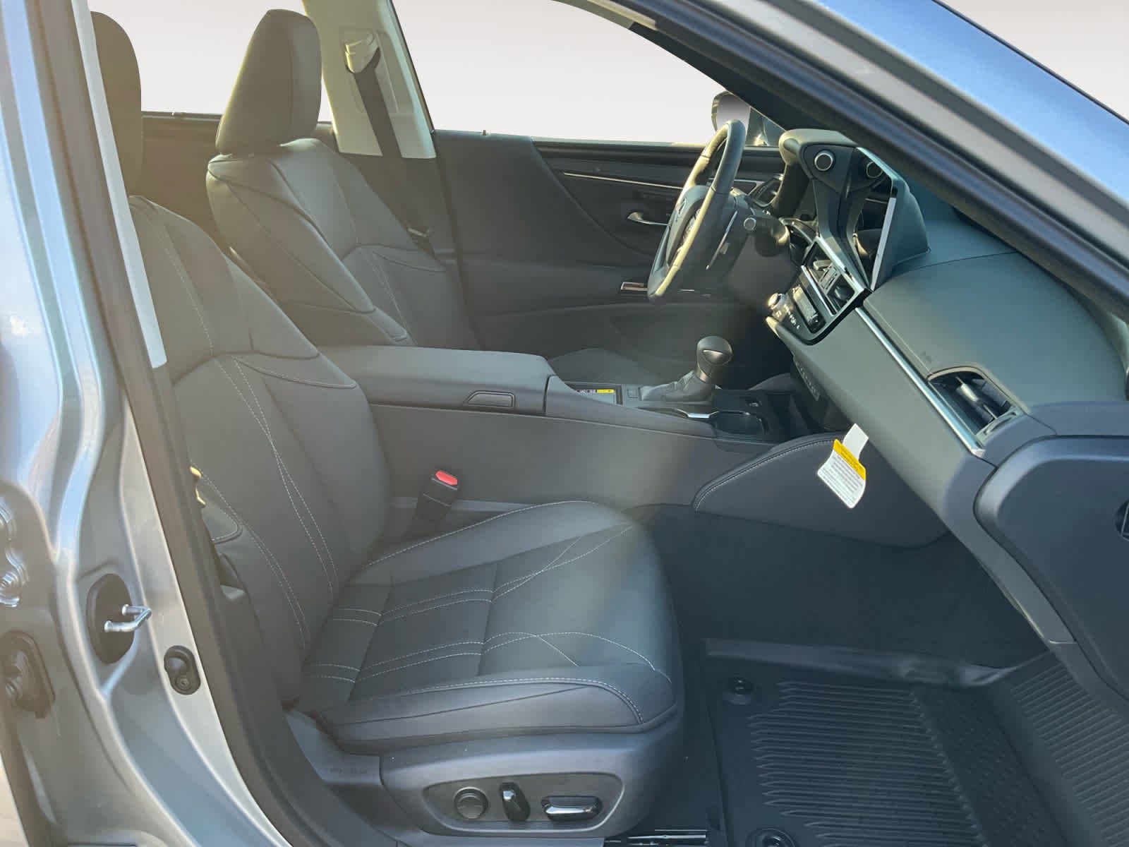 2025 Lexus ES 350 ULTRA LUXURY