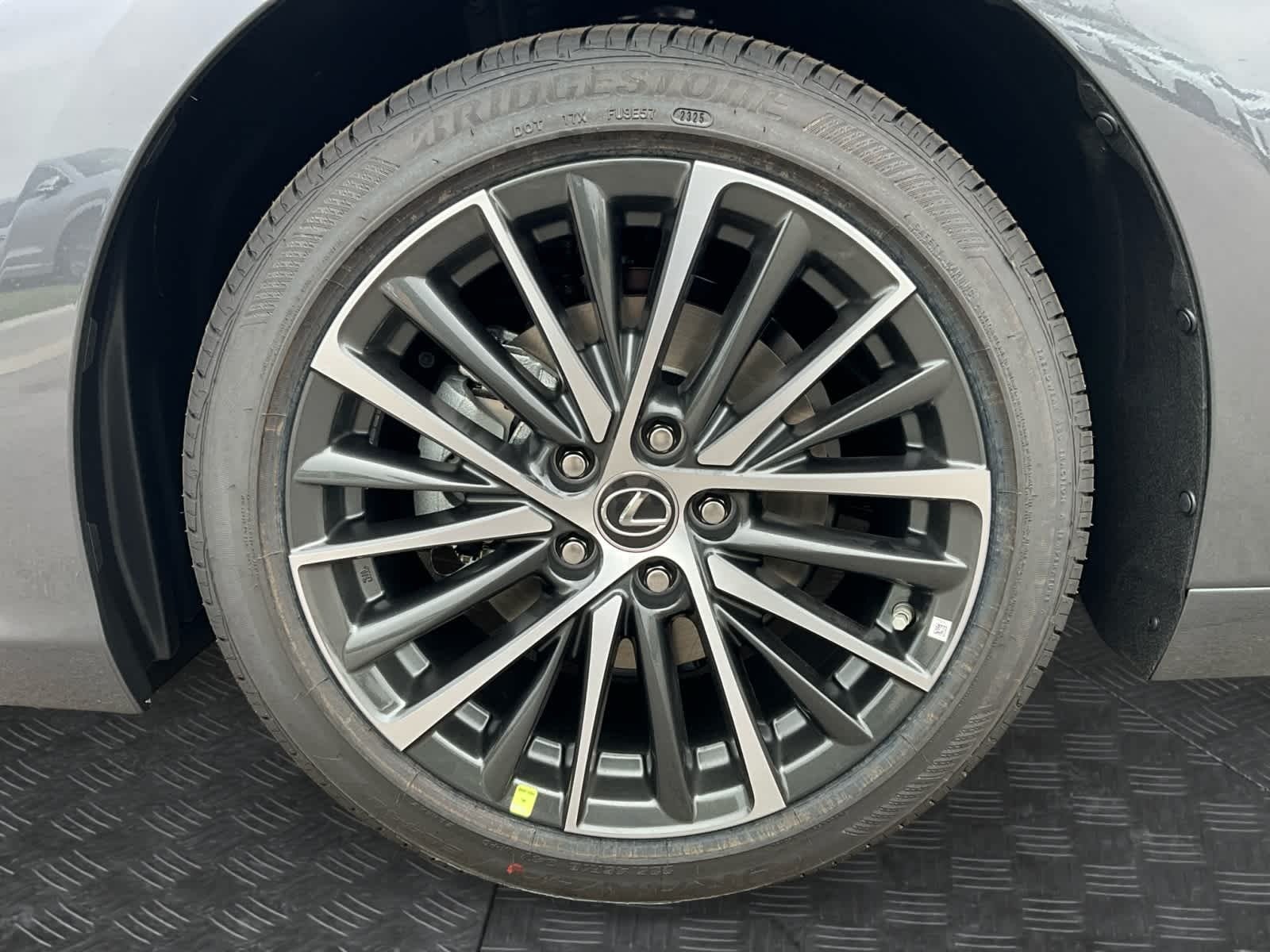 2025 Lexus ES HYBRID ES 300h