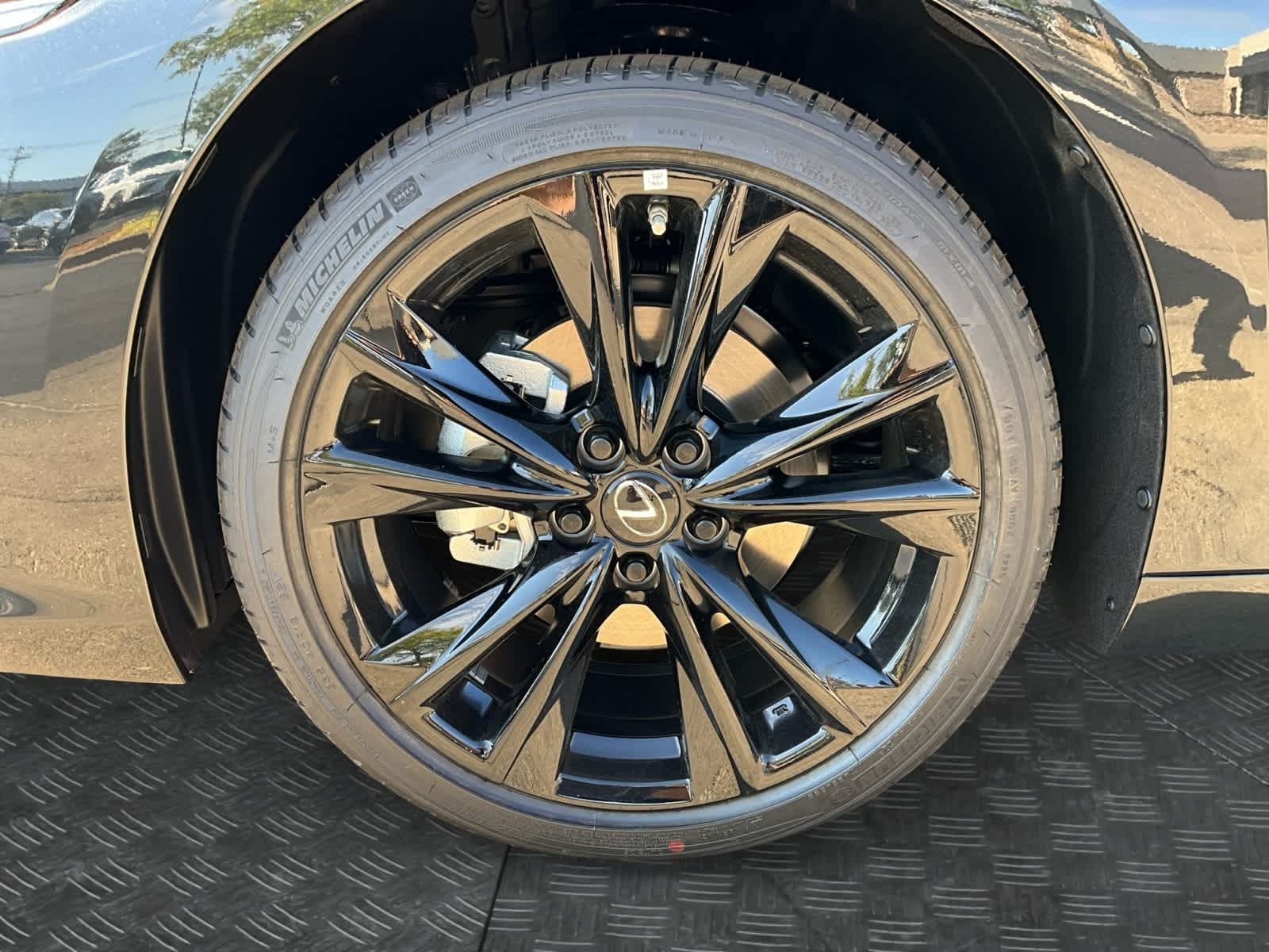 2025 Lexus ES HYBRID ES 300h F SPORT DESIGN