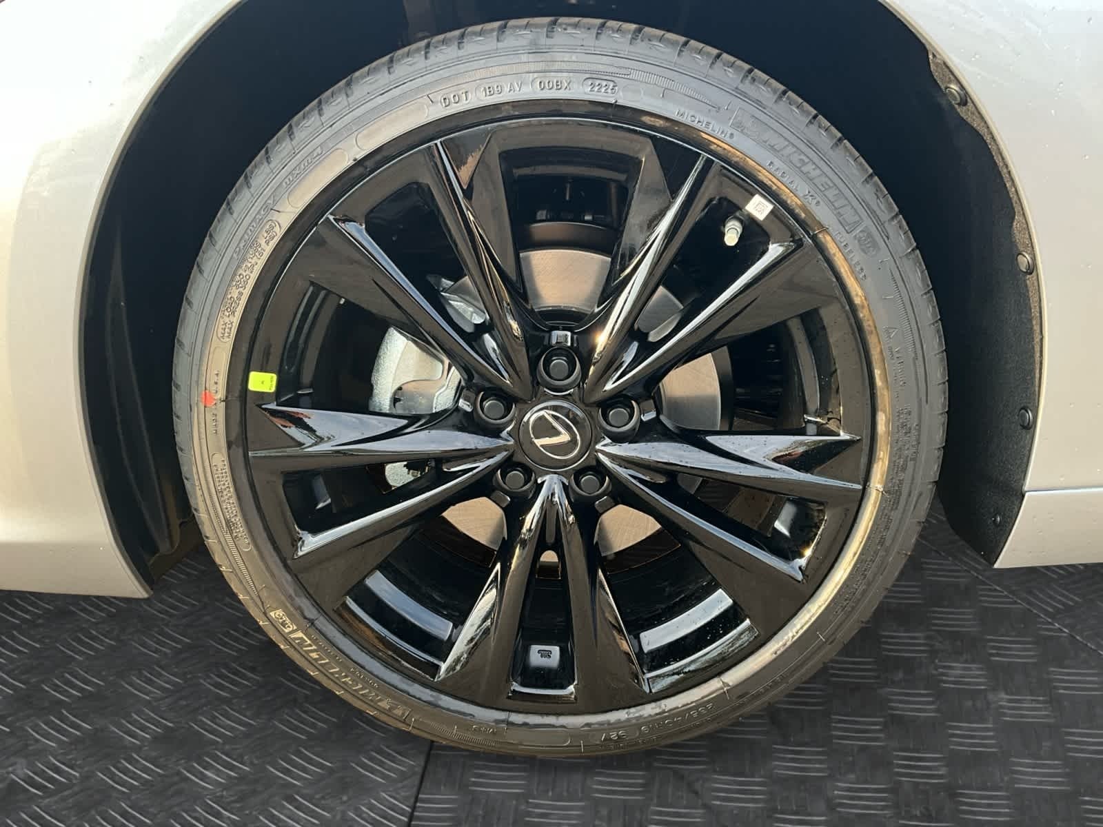 2025 Lexus ES HYBRID ES 300h F SPORT DESIGN