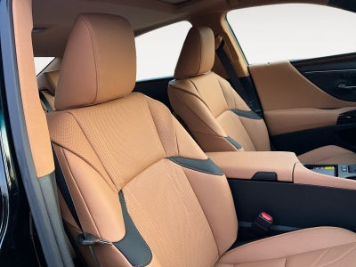 2025 Lexus ES HYBRID ES 300h LUXURY