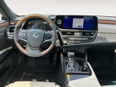 2025 Lexus ES HYBRID ES 300h LUXURY