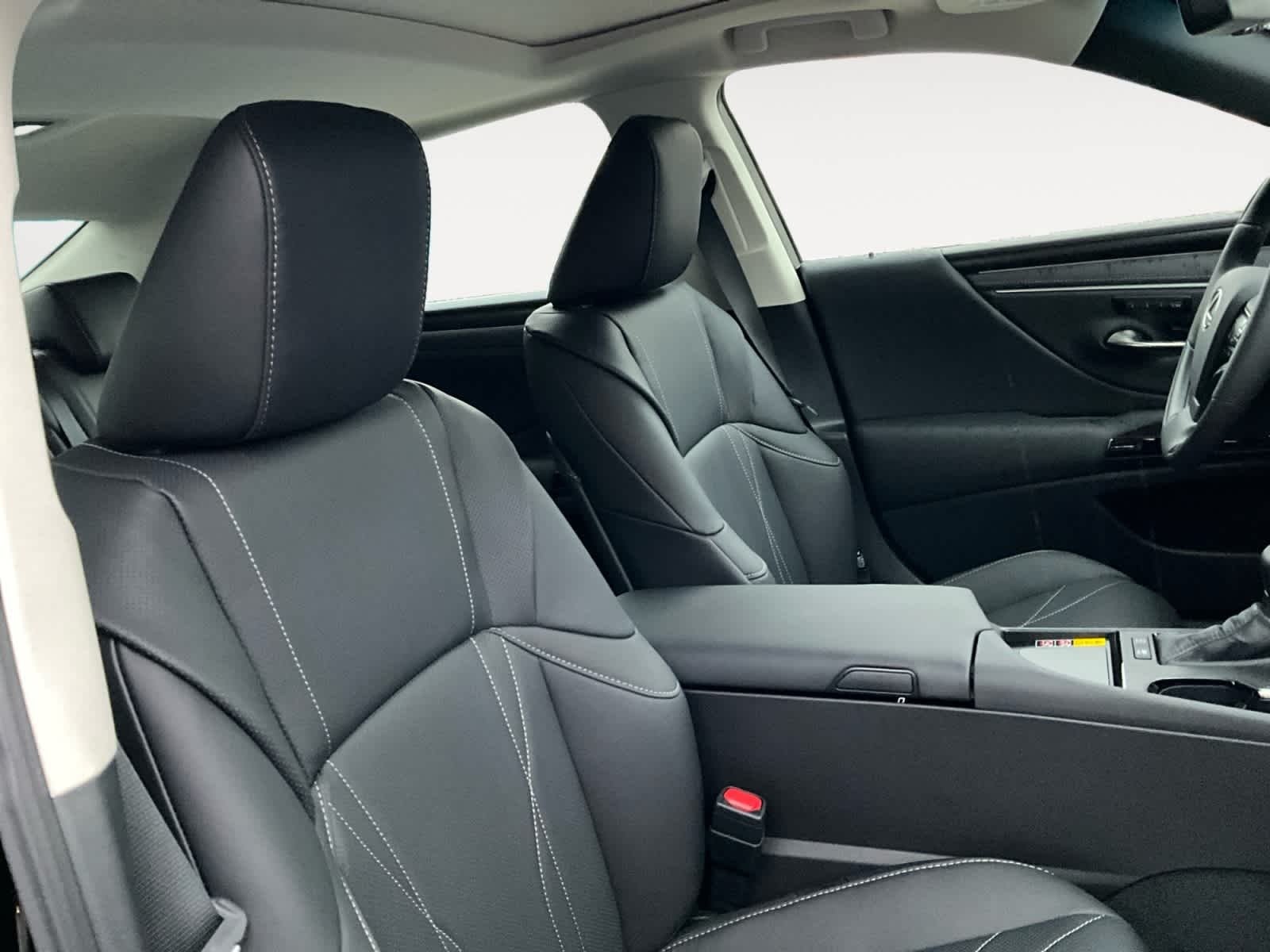 2025 Lexus ES HYBRID ES 300h LUXURY