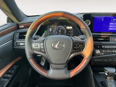 2025 Lexus ES HYBRID ES 300h LUXURY