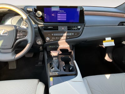 2025 Lexus ES HYBRID ES 300h ULTRA LUXURY