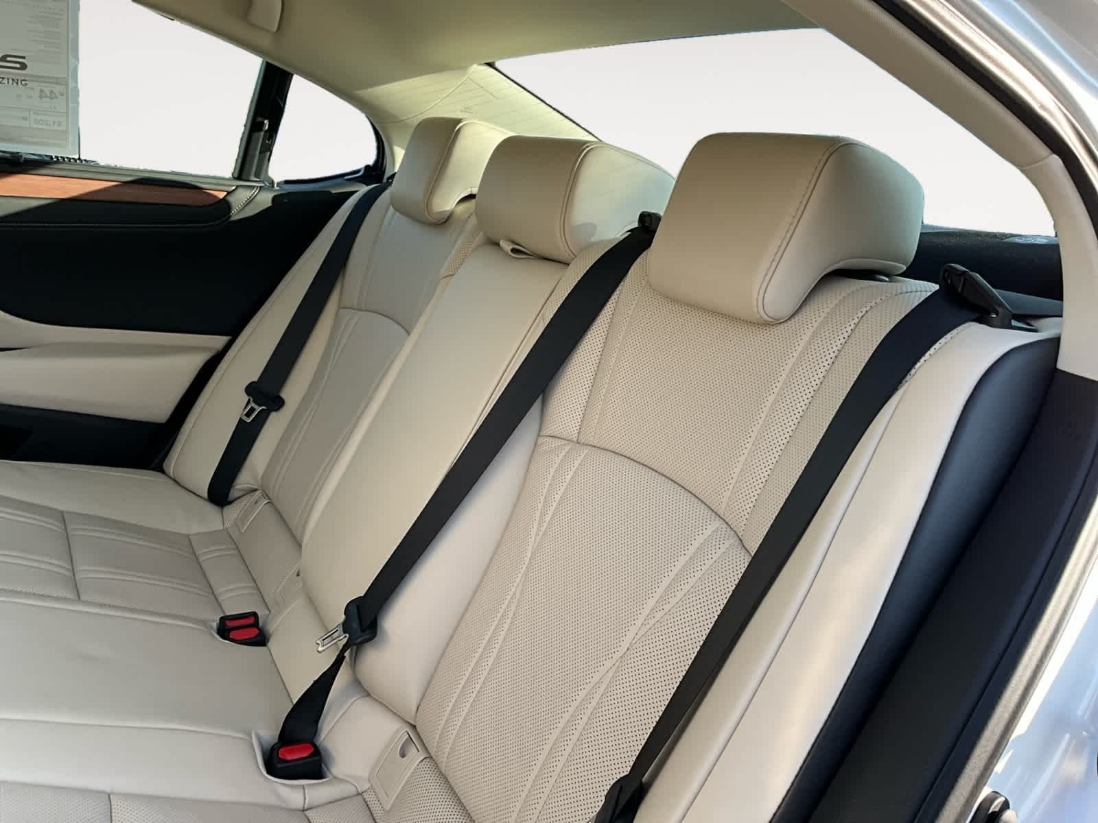 2025 Lexus ES HYBRID ES 300h ULTRA LUXURY