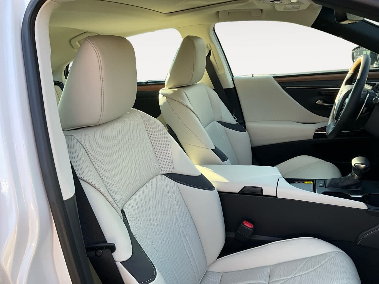 2025 Lexus ES HYBRID ES 300h ULTRA LUXURY