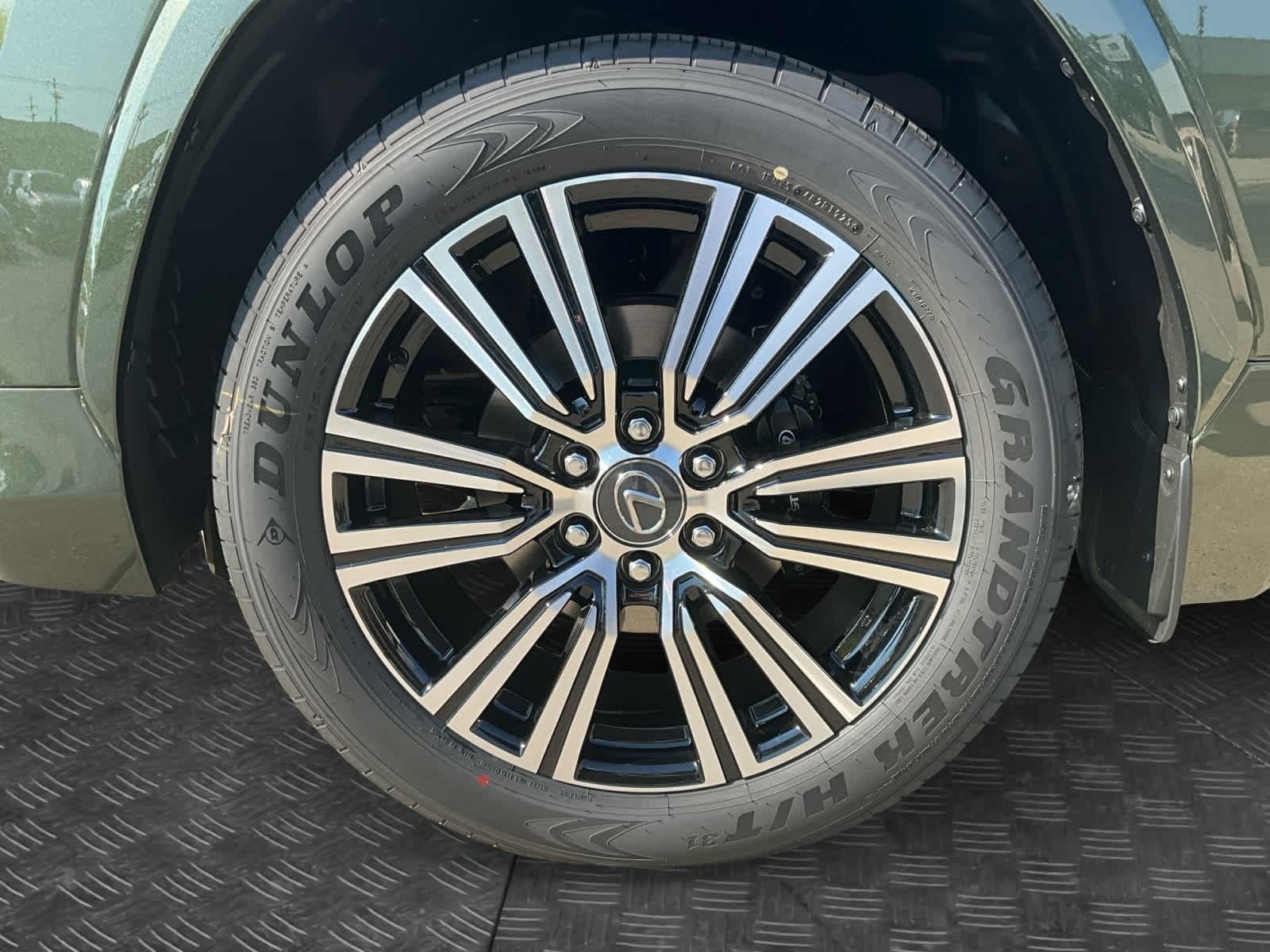 2025 Lexus LX 600 LUXURY