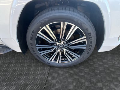 2025 Lexus LX 600 LUXURY