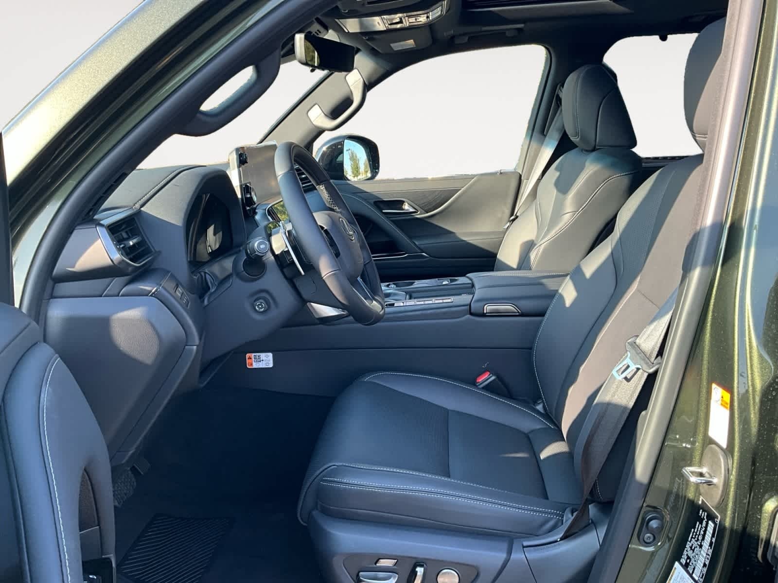 2025 Lexus LX 600 LUXURY