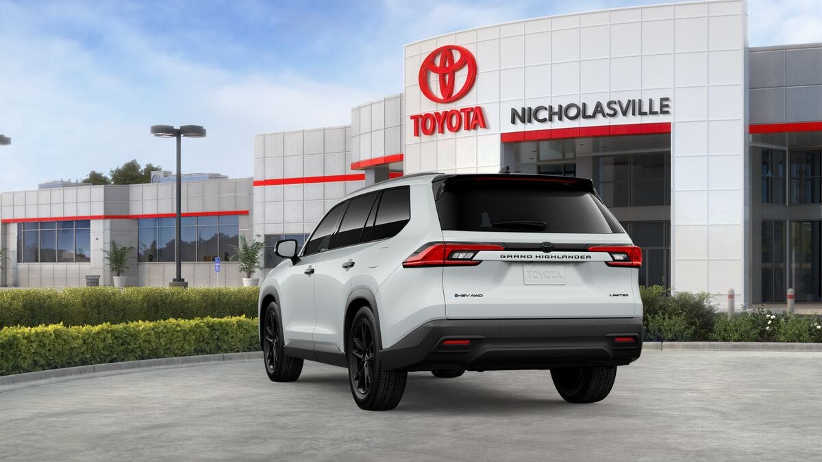 2026 Toyota Grand Highlander Hybrid Nightshade