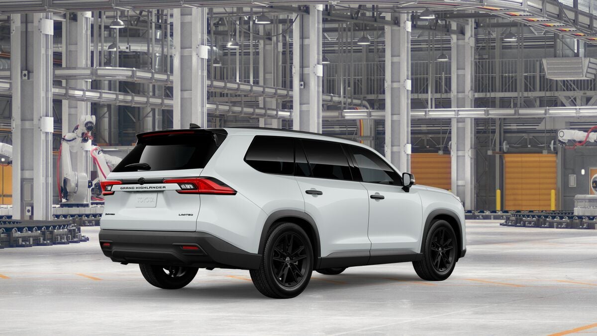 2026 Toyota Grand Highlander Hybrid Nightshade