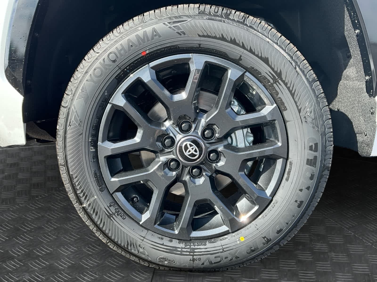 2026 Toyota Tundra i-FORCE MAX Tundra Platinum