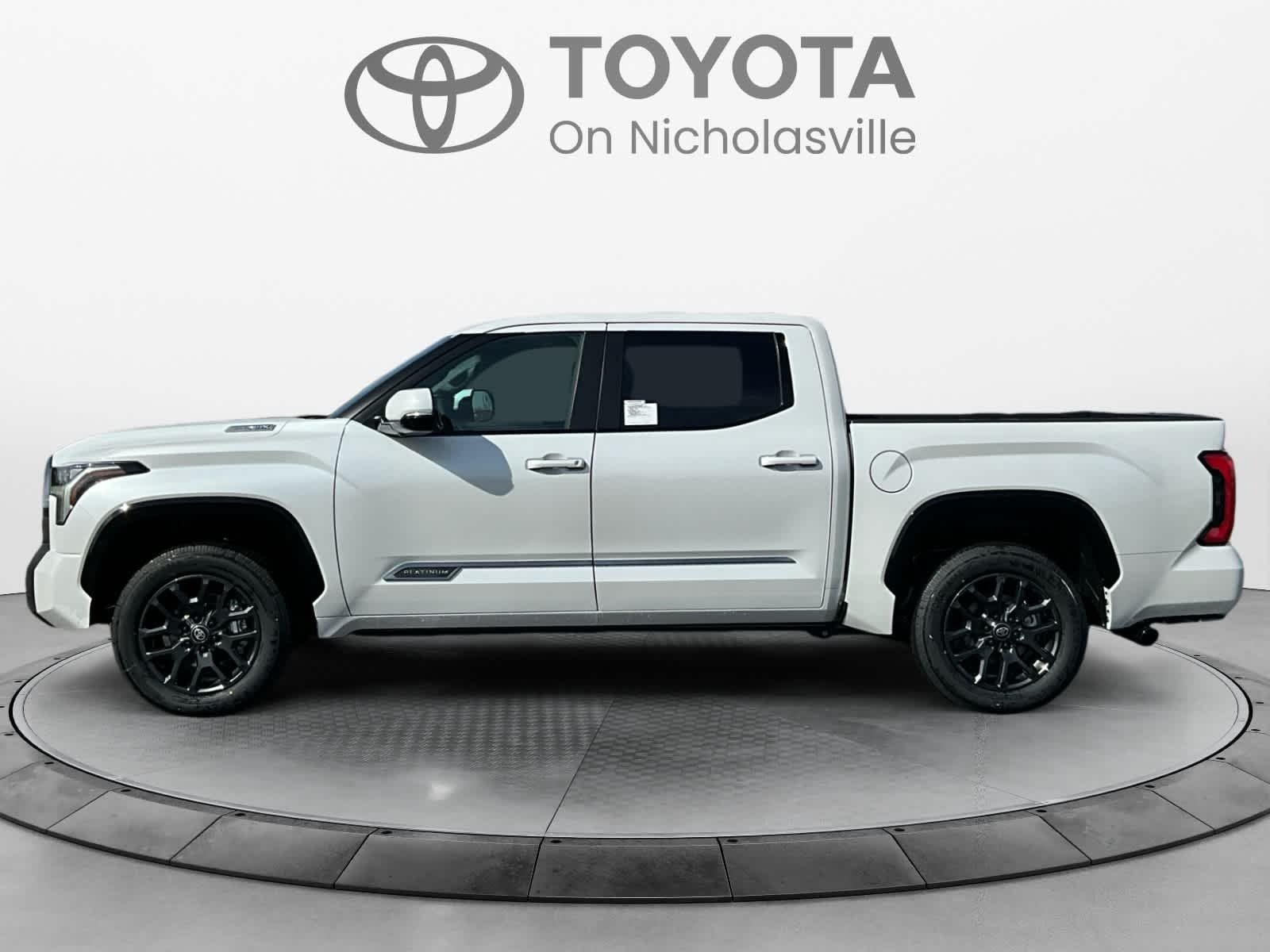 2026 Toyota Tundra i-FORCE MAX Tundra Platinum