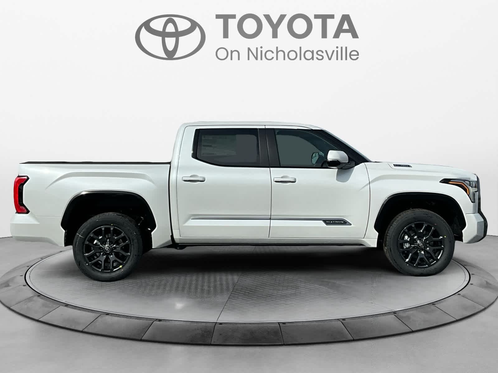 2026 Toyota Tundra i-FORCE MAX Tundra Platinum