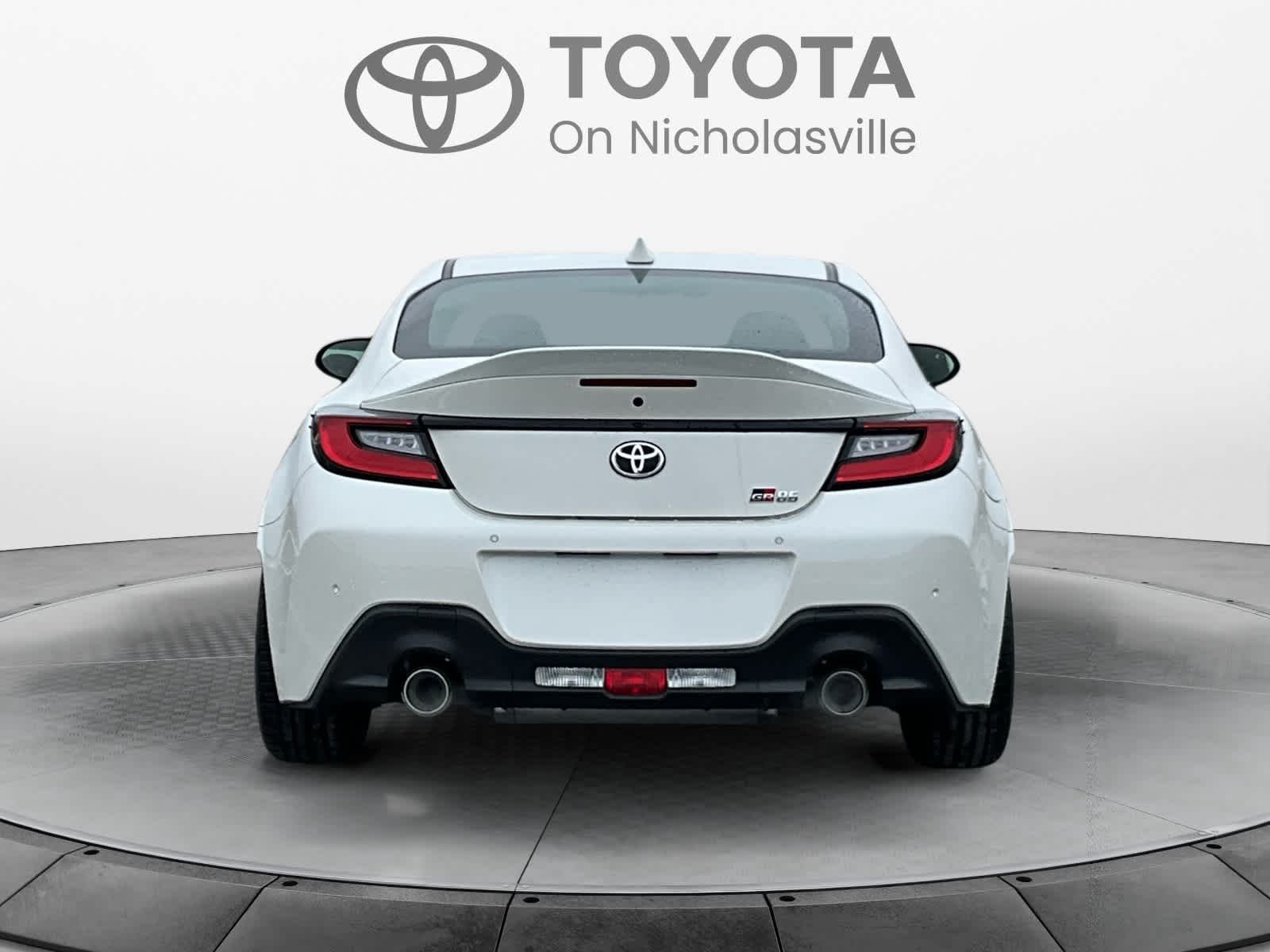 2025 Toyota GR86 Premium AT