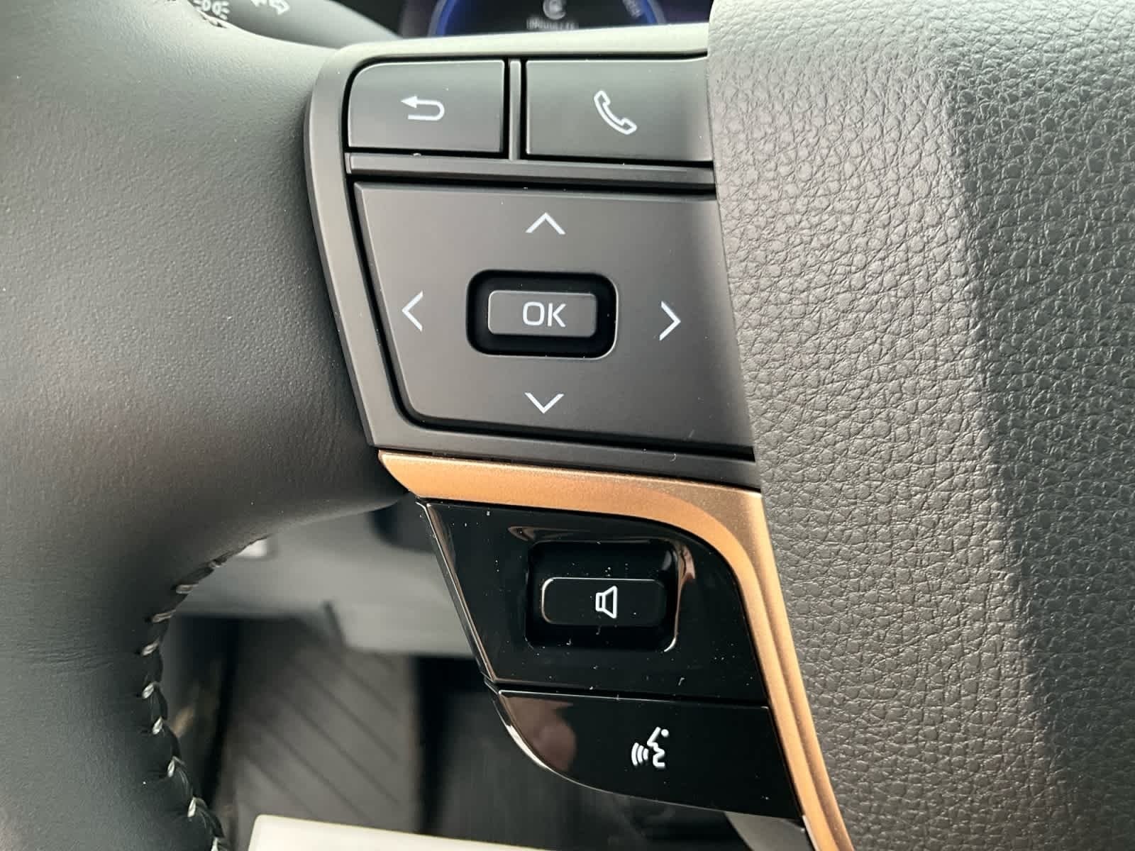 2025 Toyota Toyota Crown Signia Limited