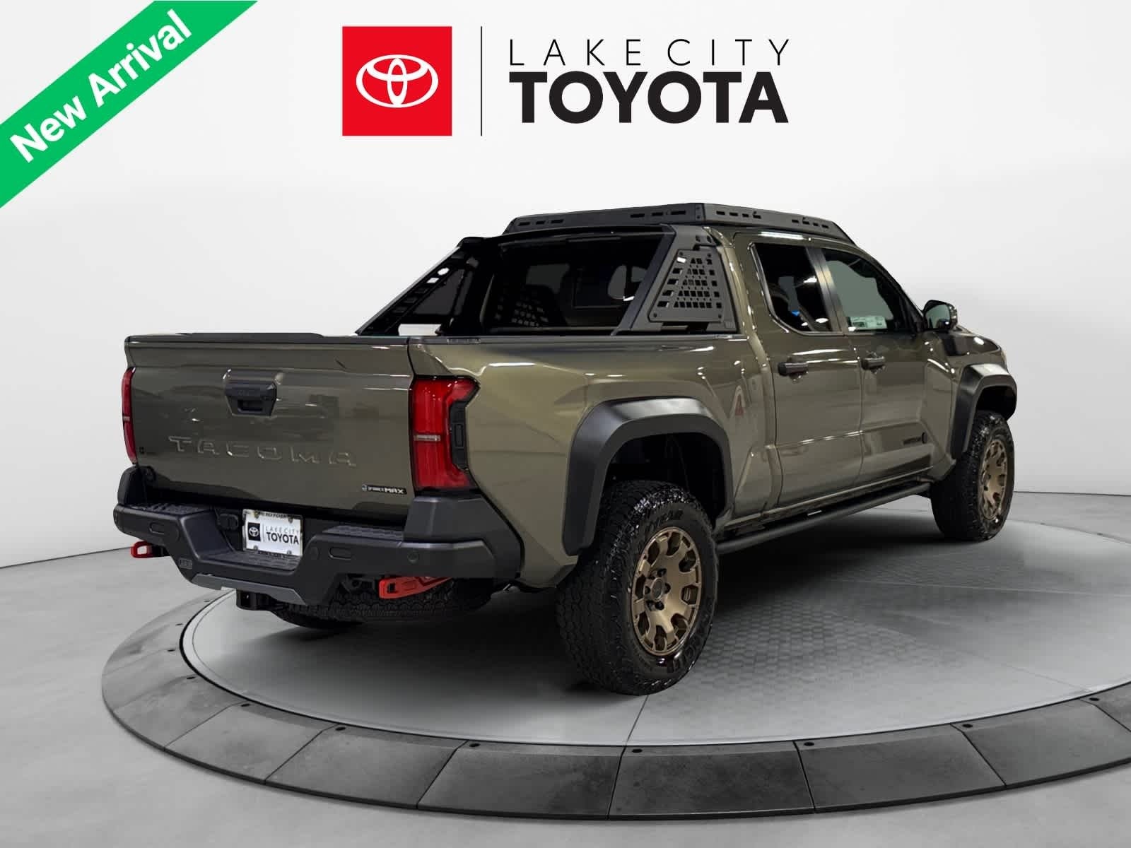 2024 Toyota Tacoma i-FORCE MAX Tacoma Trailhunter