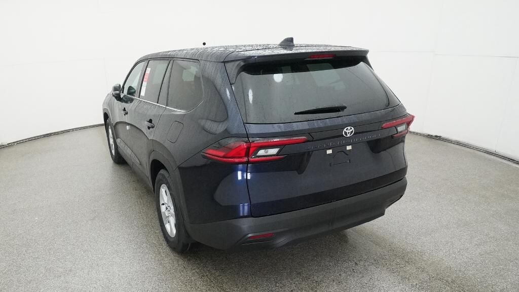 2026 Toyota Grand Highlander LE