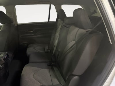 2025 Toyota Grand Highlander LE