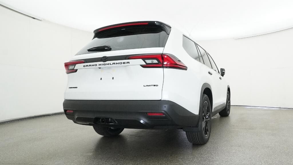 2026 Toyota Grand Highlander Hybrid Nightshade