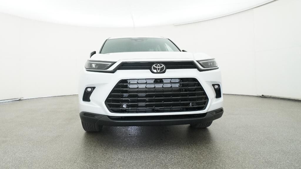 2026 Toyota Grand Highlander Hybrid Nightshade