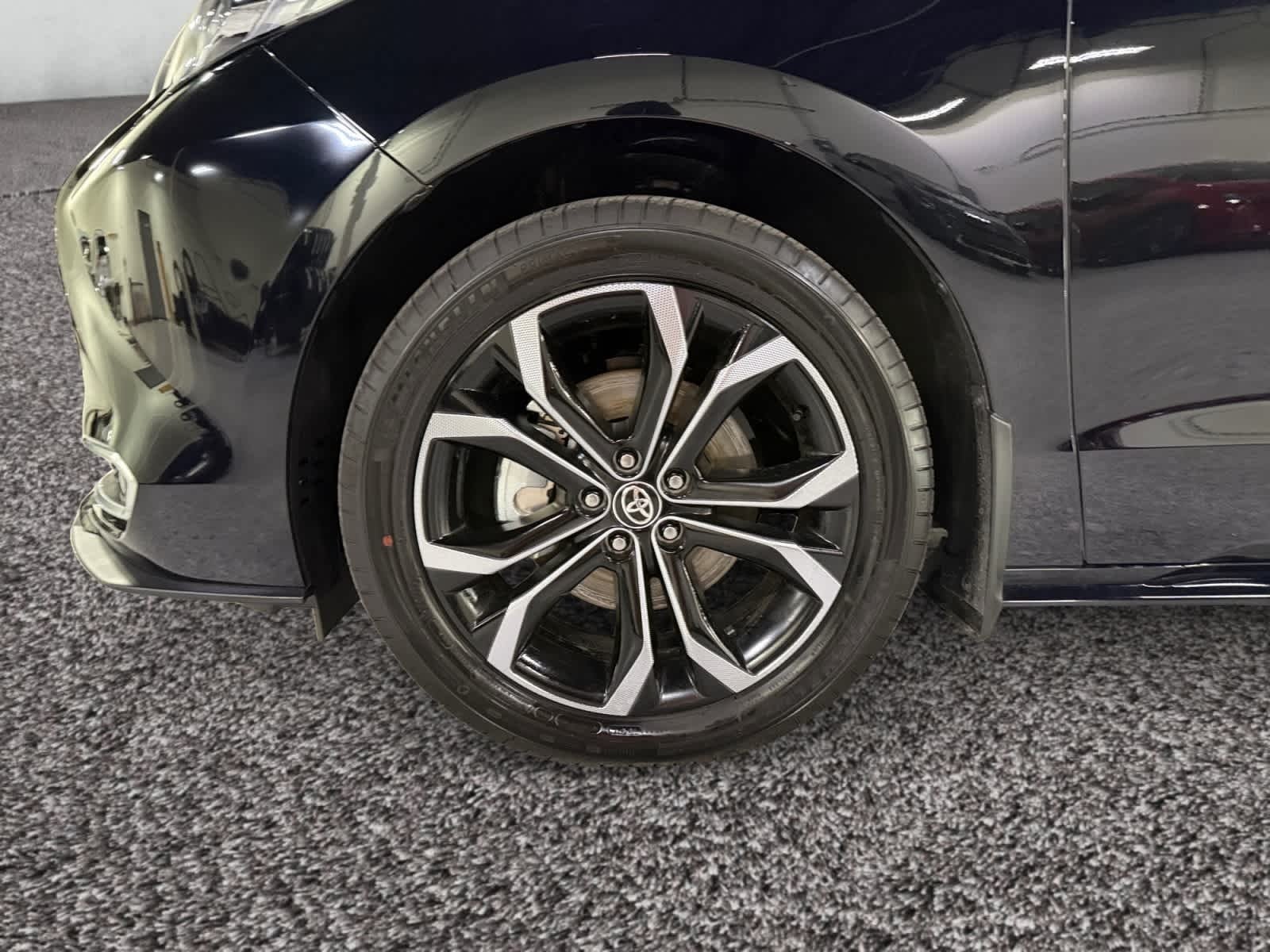 2025 Toyota Sienna Platinum