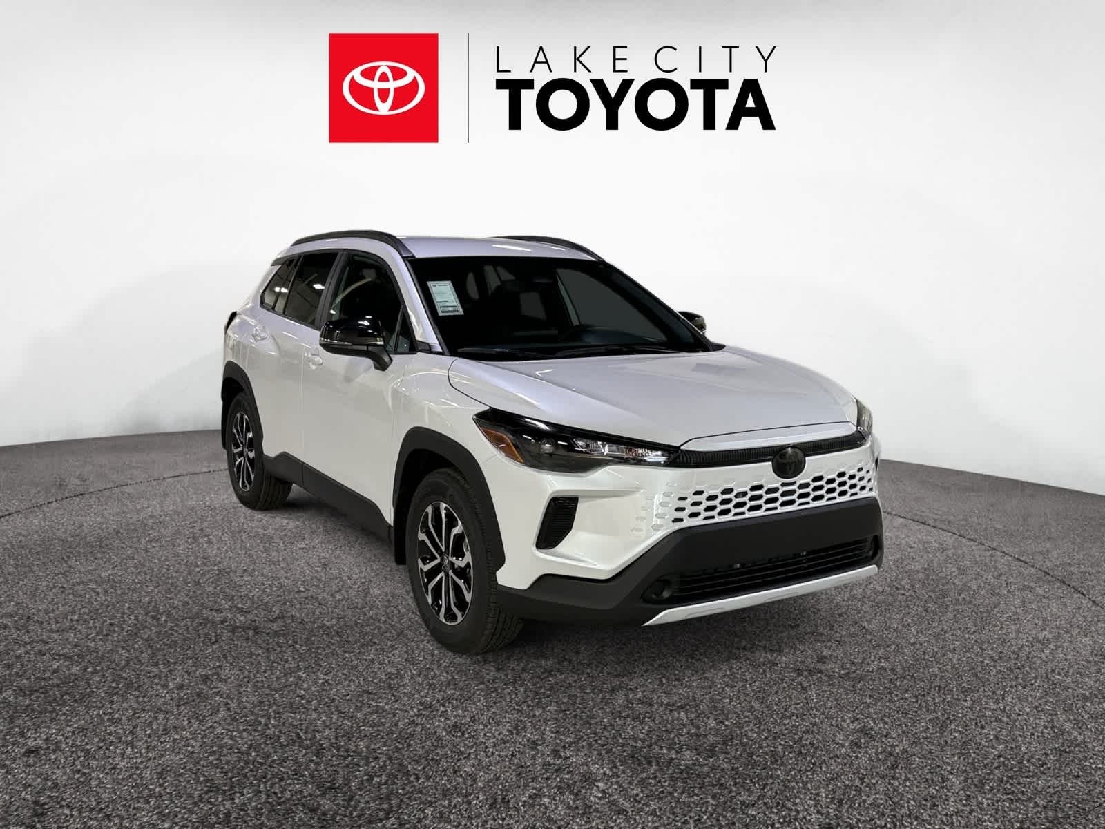 2026 Toyota Corolla Cross Hybrid SE