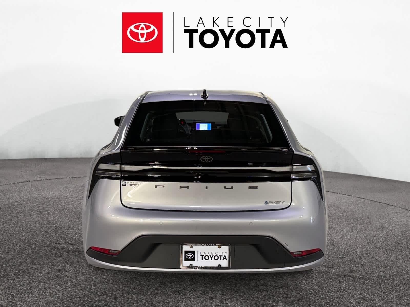 2026 Toyota Prius Plug-in Hybrid SE