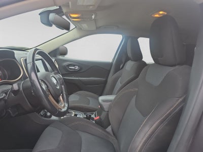 2016 Jeep Cherokee Altitude