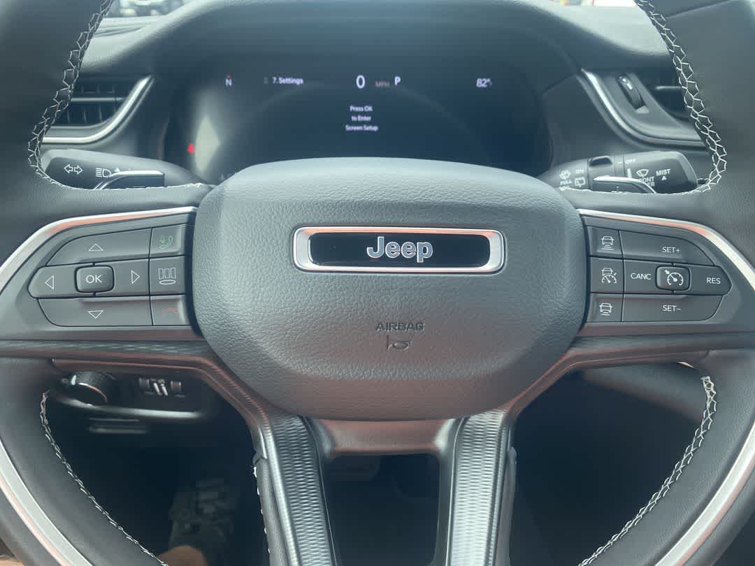 2025 Jeep Grand Cherokee Laredo X