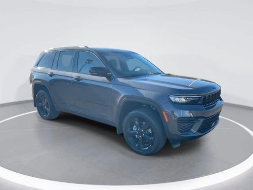 2025 Jeep Grand Cherokee Laredo