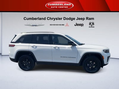 2026 Jeep Grand Cherokee Laredo Altitude