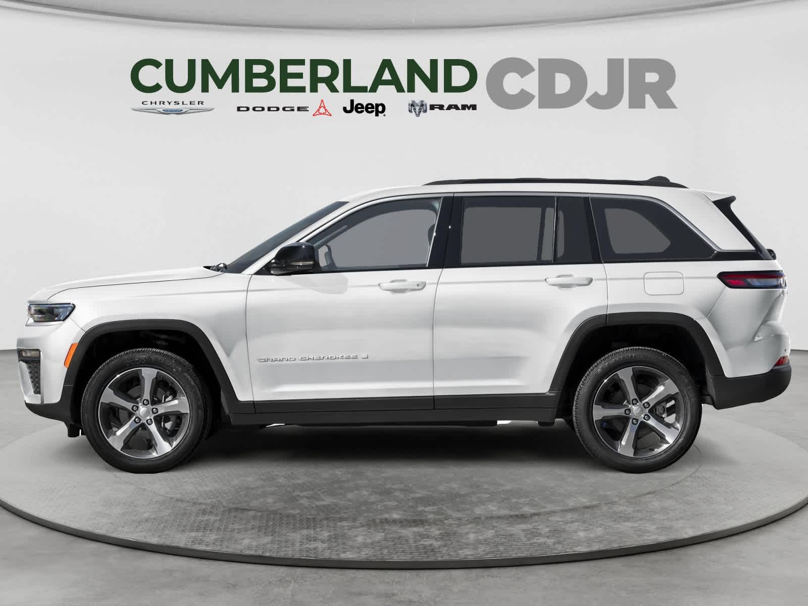 2026 Jeep Grand Cherokee Laredo Altitude