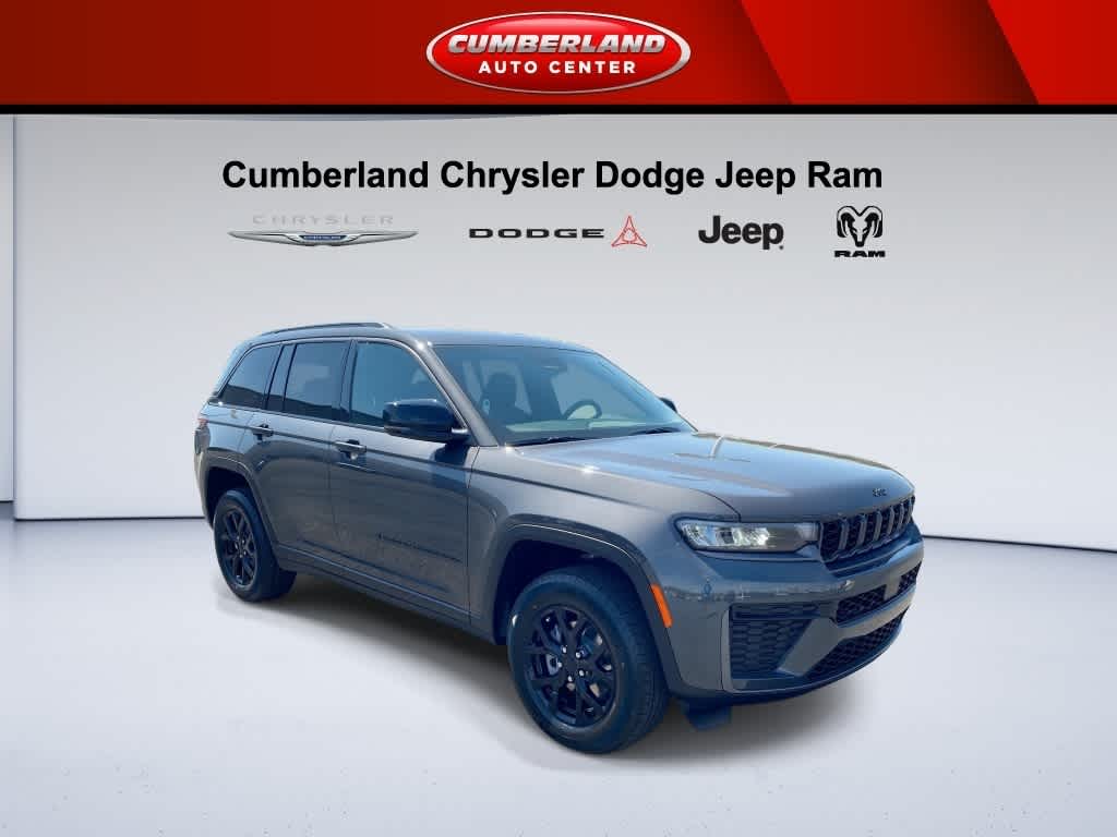 2026 Jeep Grand Cherokee Laredo Altitude