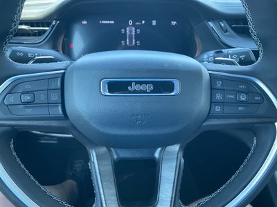 2026 Jeep Grand Cherokee Laredo Altitude