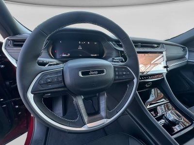 2026 Jeep Grand Cherokee Laredo Altitude