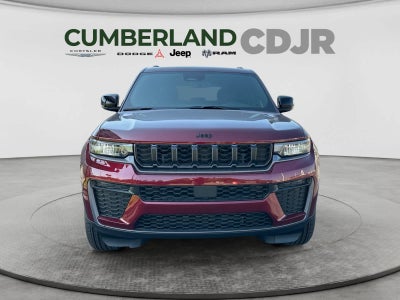 2026 Jeep Grand Cherokee Laredo Altitude