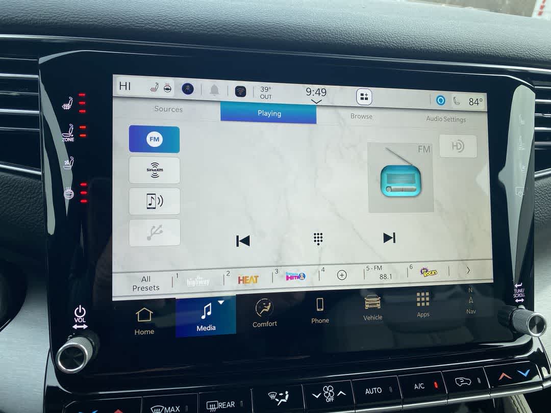 2026 Jeep Grand Wagoneer Base