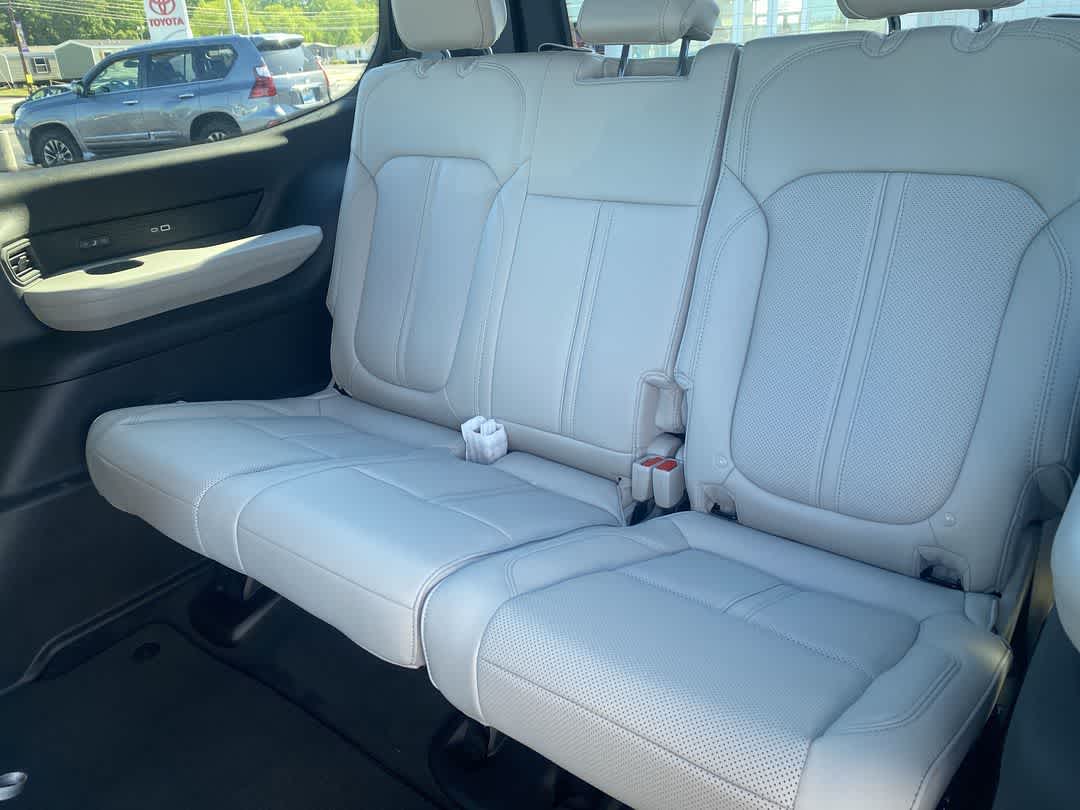 2026 Jeep Grand Wagoneer Limited Reserve