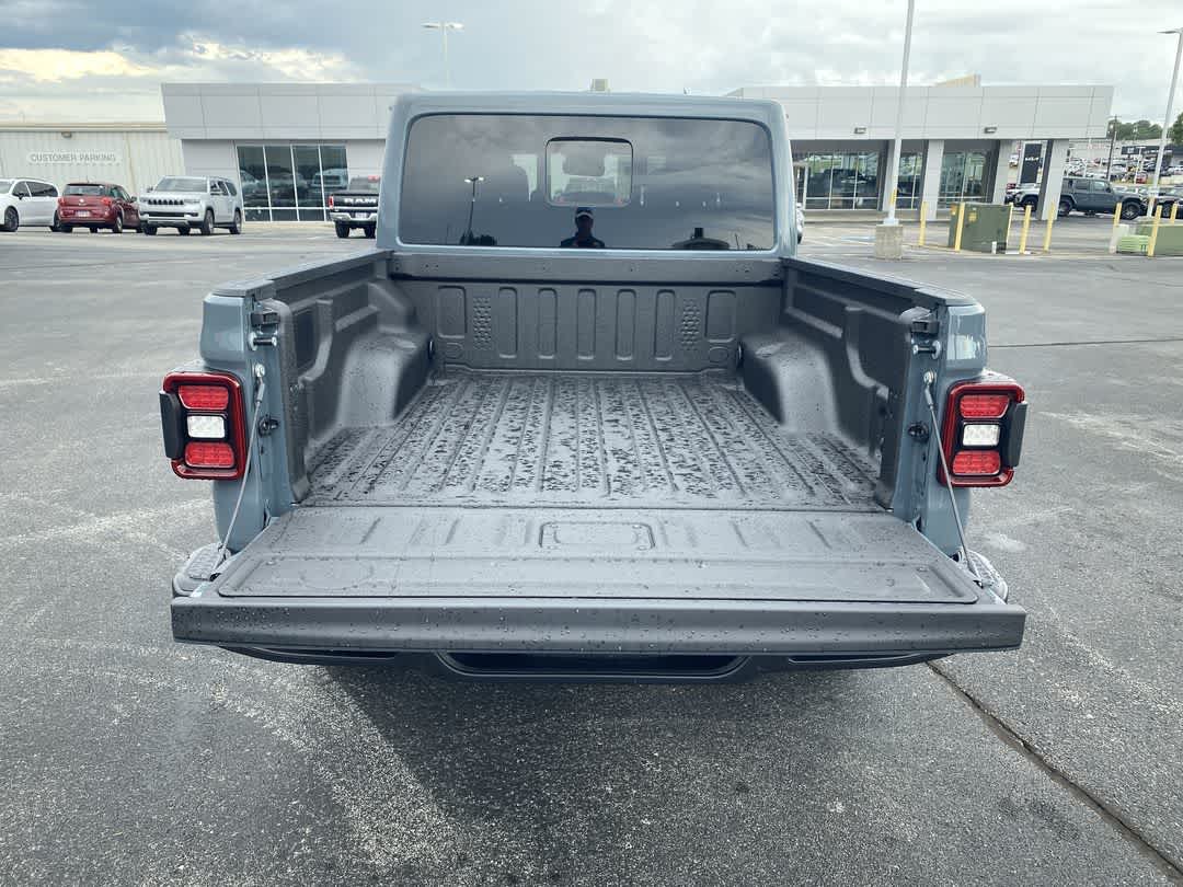2025 Jeep Gladiator High Tide