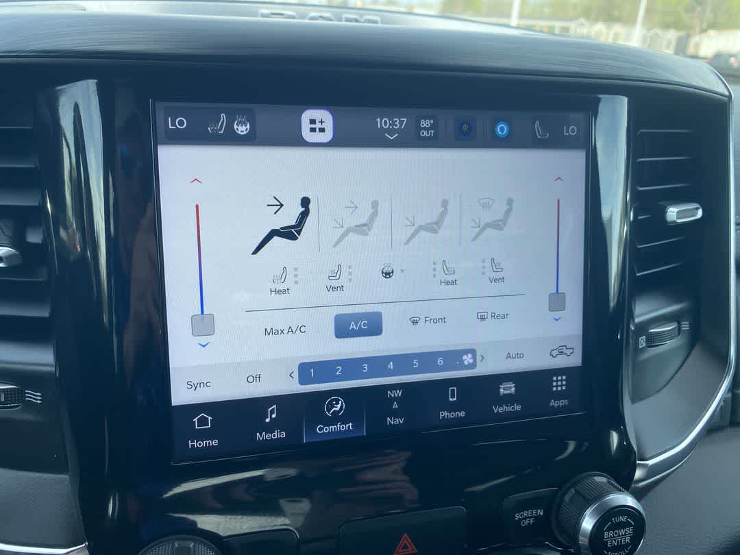 2024 RAM 1500 Laramie