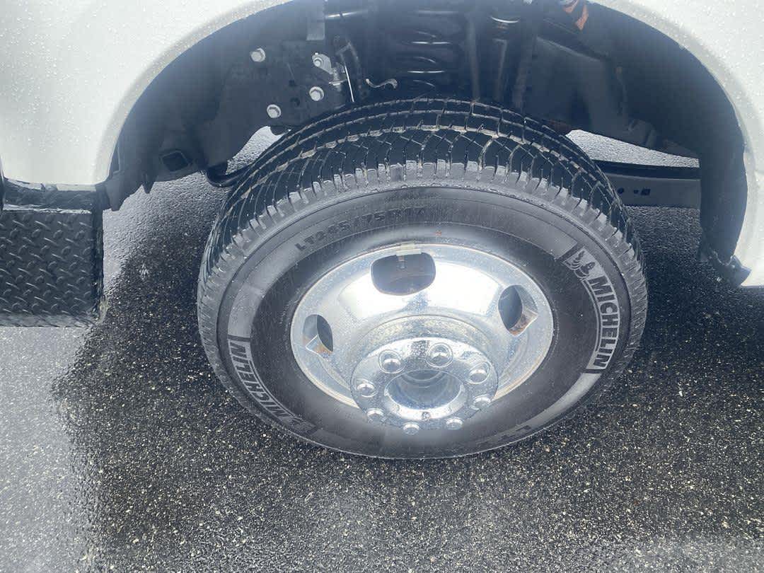 2025 Ford Super Duty F-350 DRW LARIAT