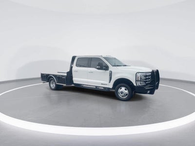 2025 Ford Super Duty F-350 DRW LARIAT