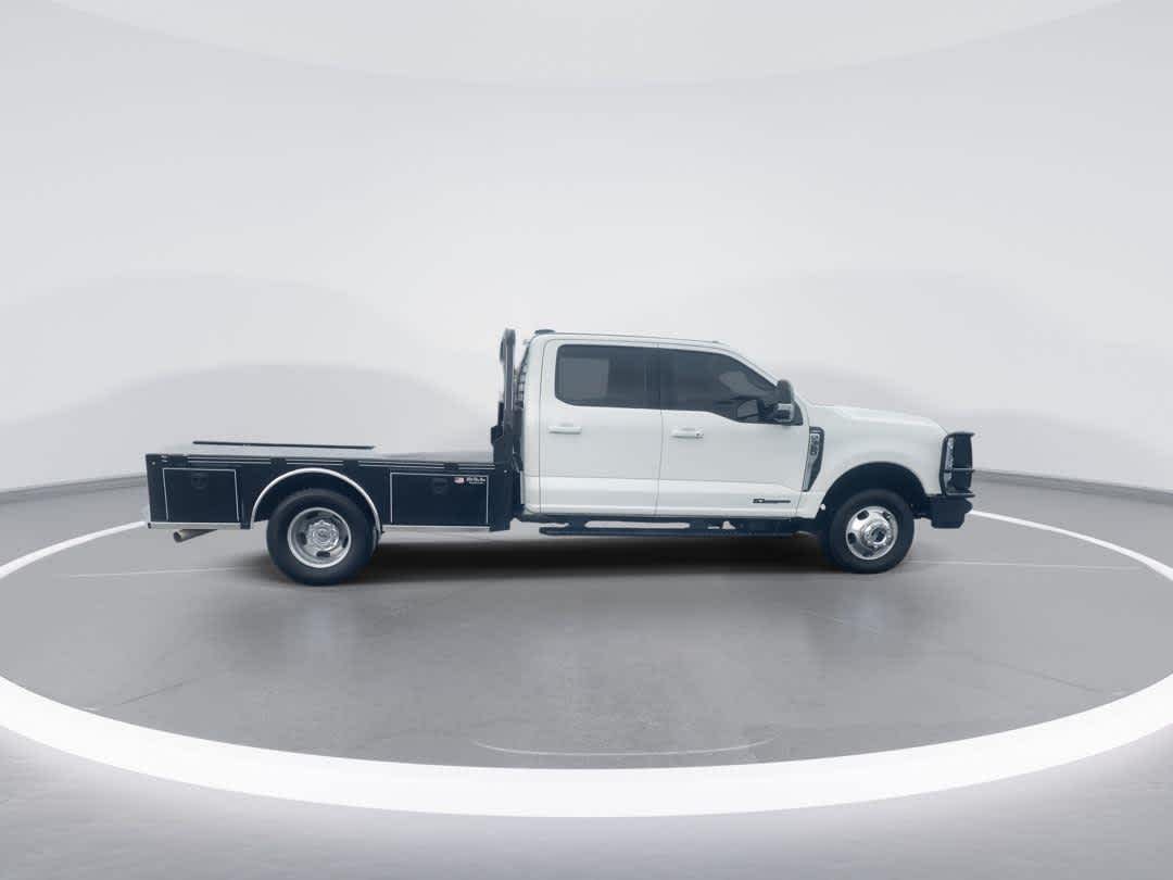 2025 Ford Super Duty F-350 DRW LARIAT