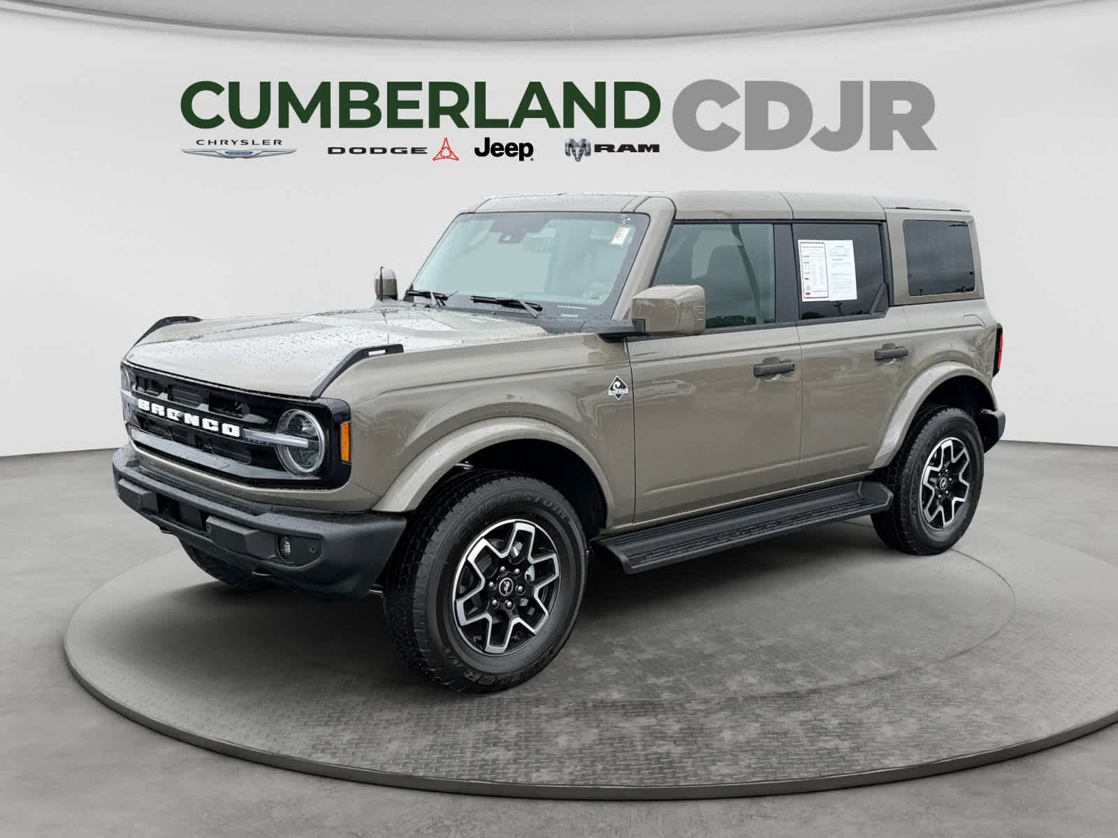 2026 Ford Bronco Outer Banks
