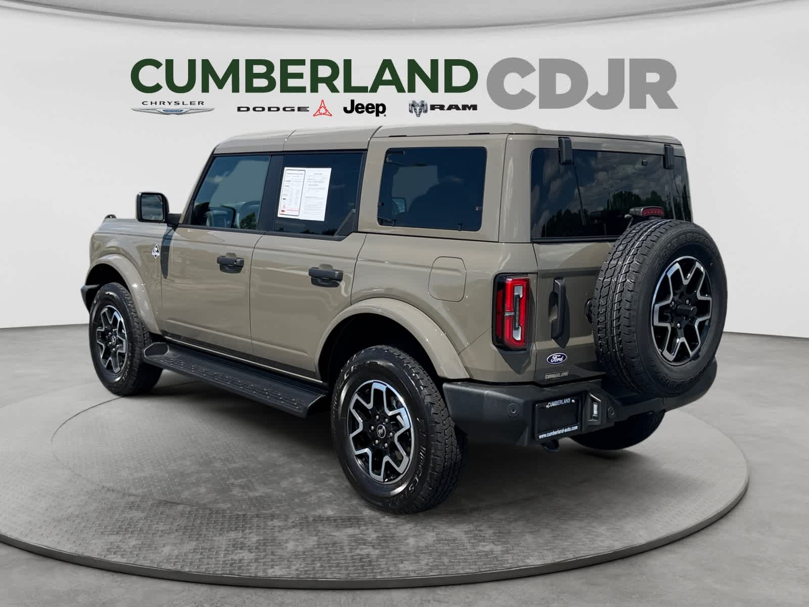 2026 Ford Bronco Outer Banks